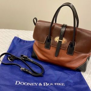 Dooney & Bourke Purse